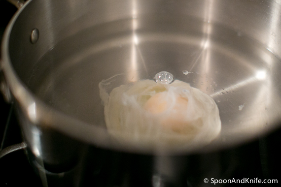 Poaching an egg